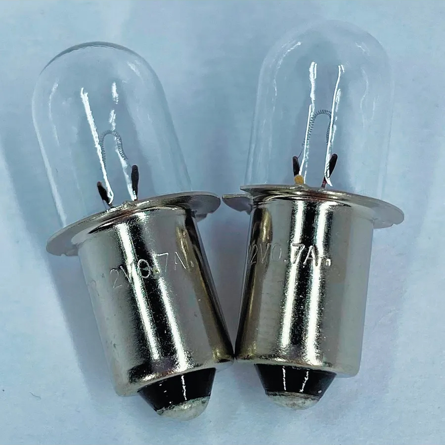 Комплект ламп для ML120, ML124, ML140, ML145 Makita (A-83973) Комплект ламп для ML120, ML124, ML140, ML145 Makita (A-83973)