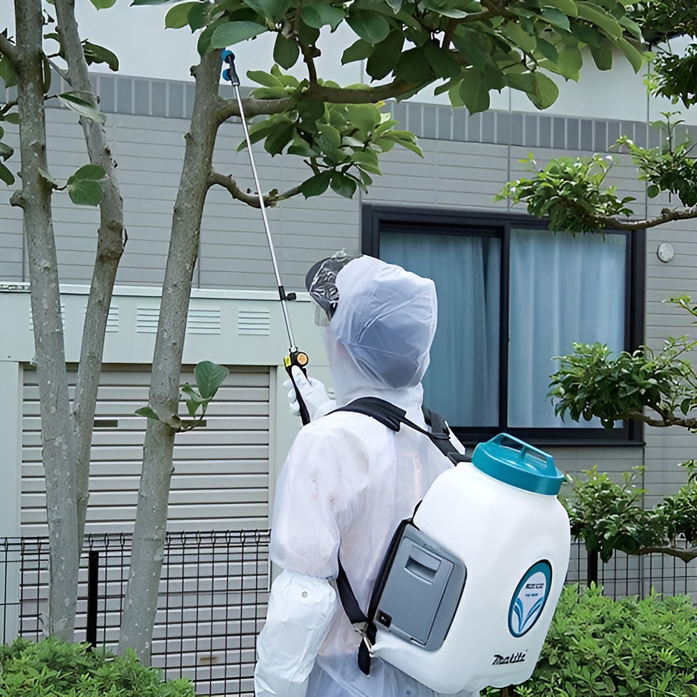 Акумуляторний садовий обприскувач Makita BVF 104 RF Акумуляторний садовий обприскувач Makita BVF 104 RF