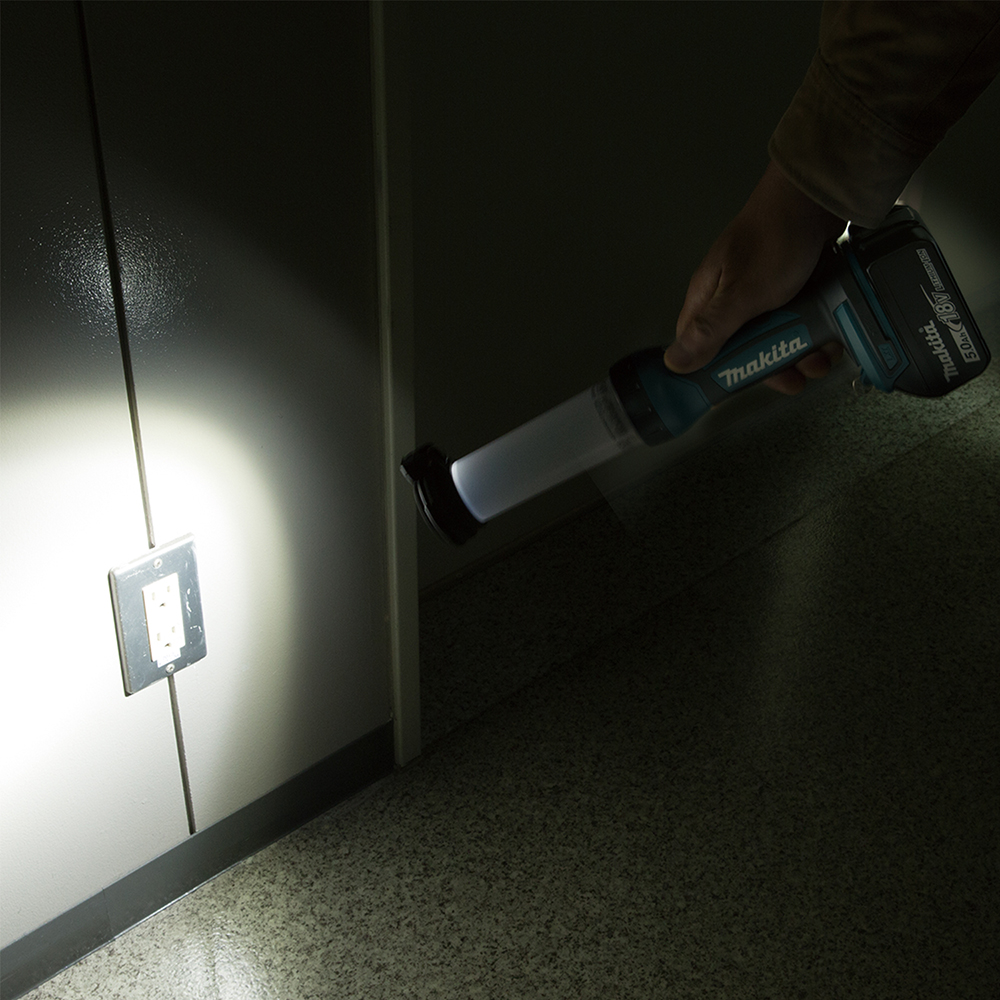 Акумуляторний ліхтар з USB LXT Makita DECDML807 Акумуляторний ліхтар з USB LXT Makita DECDML807