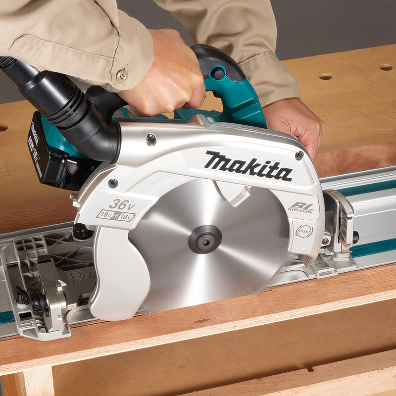 Акумуляторна дискова пила Makita DHS900ZU з AWS (без АКБ) Акумуляторна дискова пила Makita DHS900ZU з AWS (без АКБ)