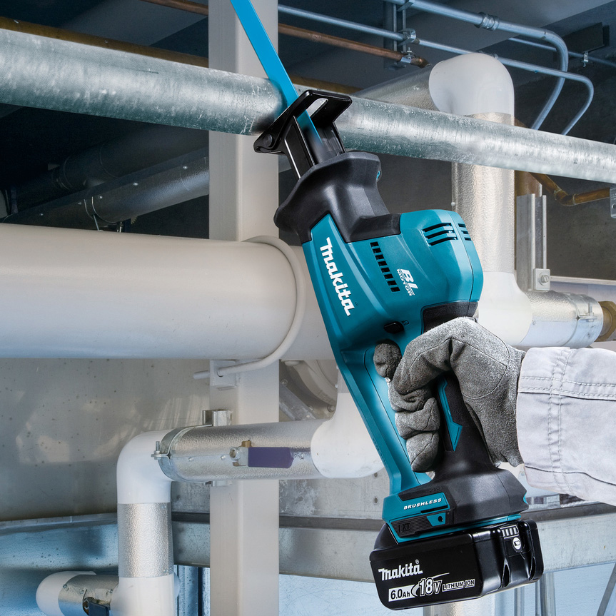 Акумуляторна шабельна пила Makita DJR189RTJ Акумуляторна шабельна пила Makita DJR189RTJ