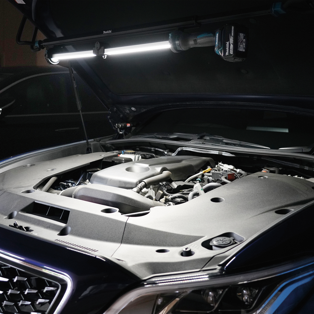 Акумуляторний ліхтар Makita DML818
