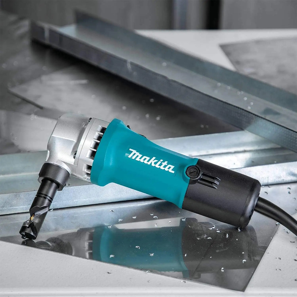Висічні ножиці Makita JN 1601 Висічні ножиці Makita JN 1601