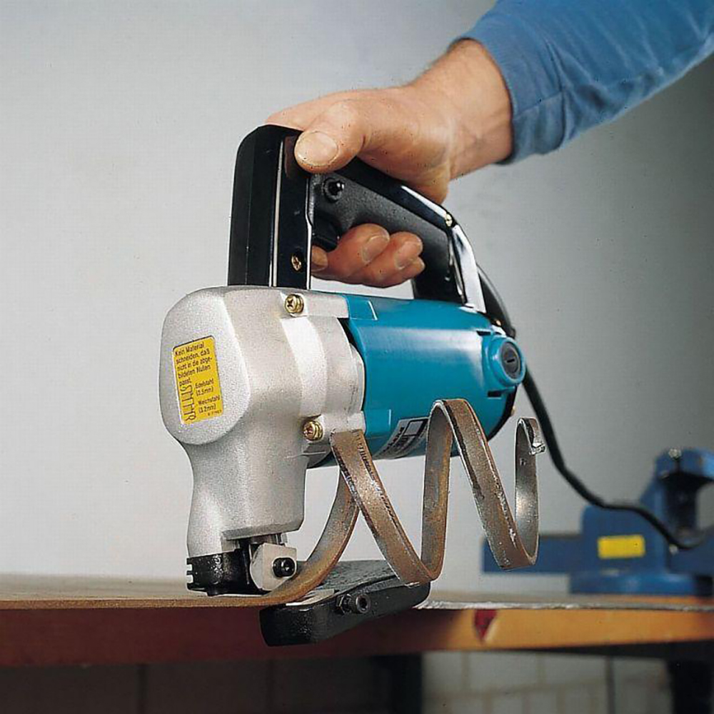 Листовые ножницы Makita JS 3200