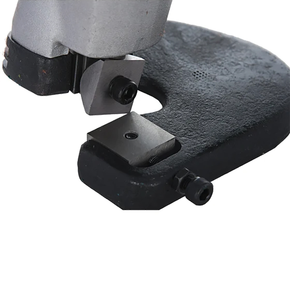 Листовые ножницы Makita JS 3200