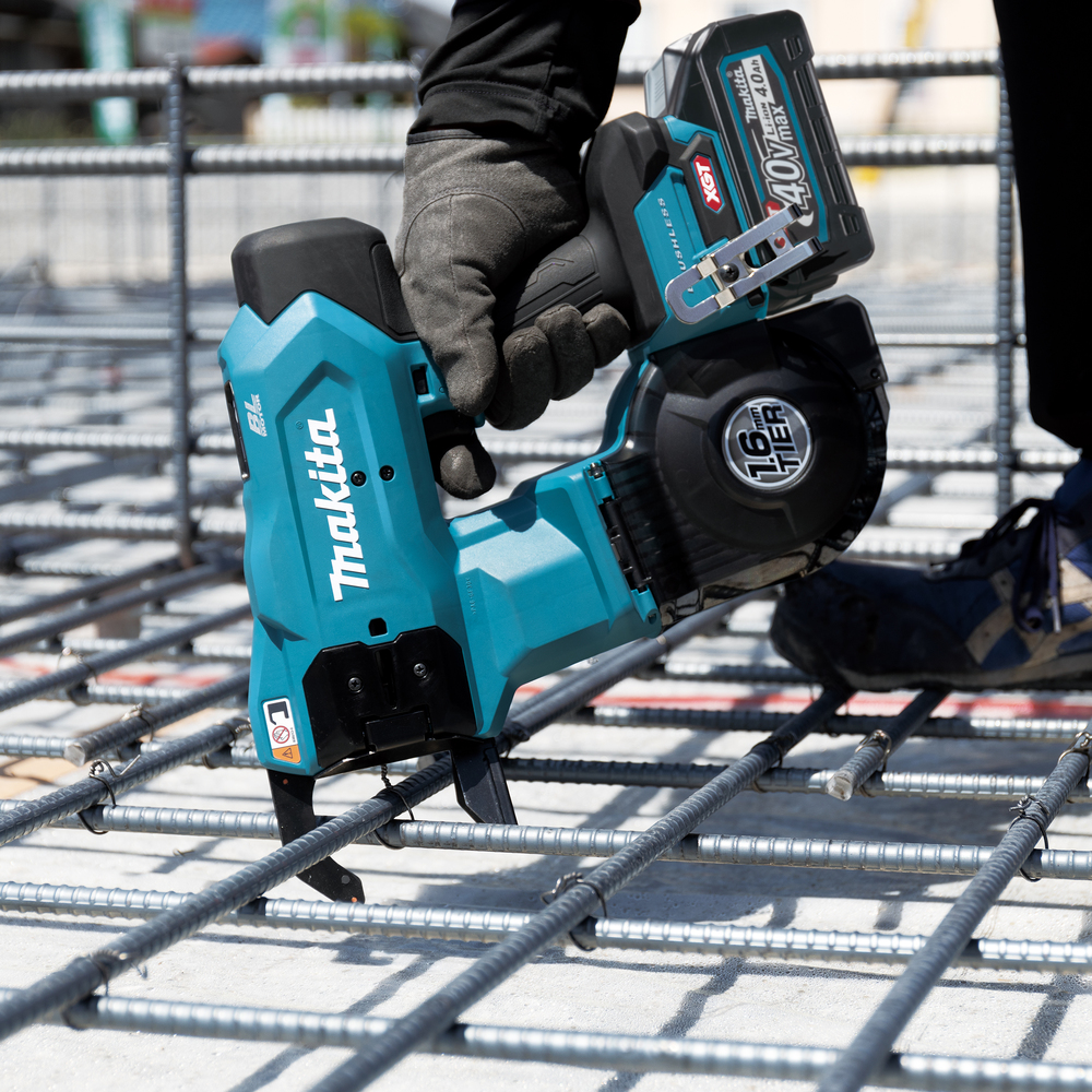 Пістолет для в'язання арматури XGT 40 V MAX Makita TR001GZ (без АКБ) Пістолет для в'язання арматури XGT 40 V MAX Makita TR001GZ (без АКБ)