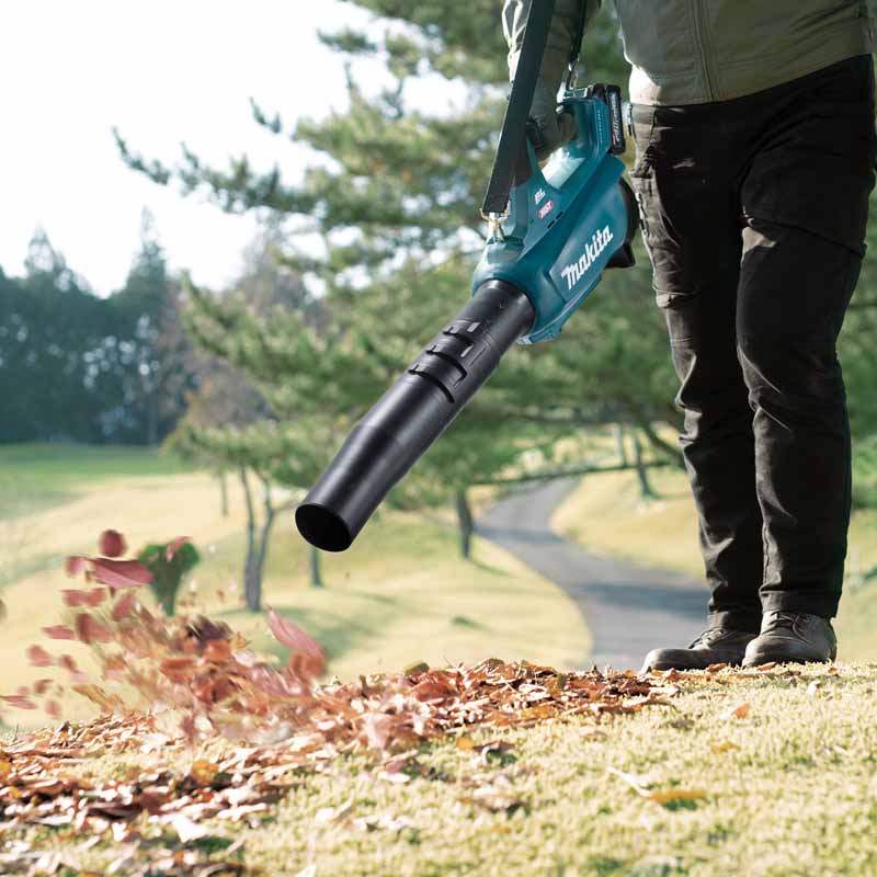 Акумуляторна повітродувка Makita XGT 40 V MAX UB001GM101 Акумуляторна повітродувка Makita XGT 40 V MAX UB001GM101