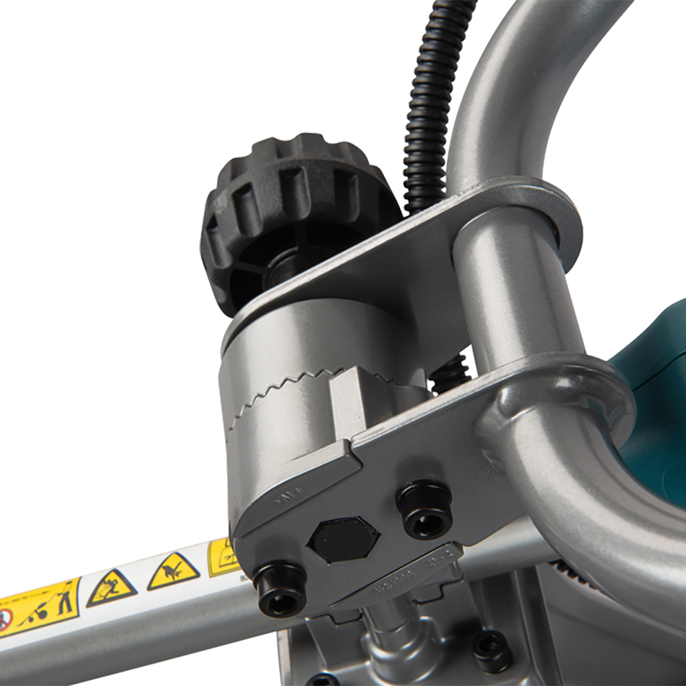Акумуляторна сінокосарка Makita XGT 40 V MAX UG001GZ (БЕЗ АКБ) Акумуляторна сінокосарка Makita XGT 40 V MAX UG001GZ (БЕЗ АКБ)