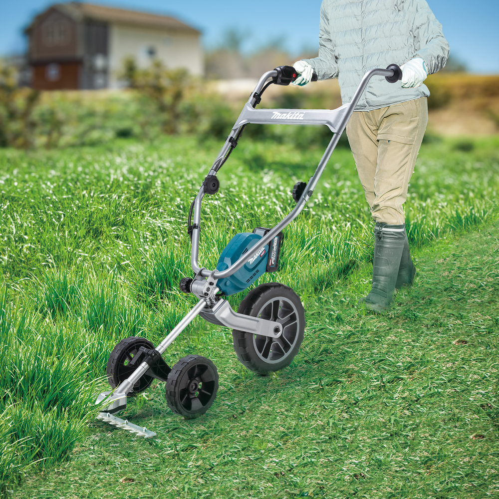 Акумуляторна сінокосарка Makita XGT 40 V MAX UG001GZ (БЕЗ АКБ) Акумуляторна сінокосарка Makita XGT 40 V MAX UG001GZ (БЕЗ АКБ)