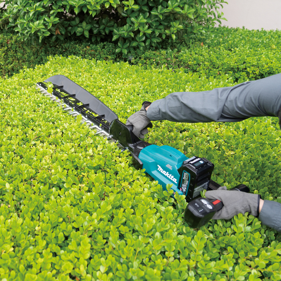 Акумуляторний кущоріз Makita XGT 40 V MAX UH013GZ (без АКБ)
